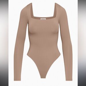 Babaton Contour Long Sleeve Bodysuit, beige
